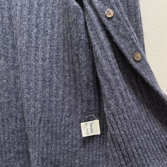 100% lambswool muted blue cardigan - Picture 3 of 4